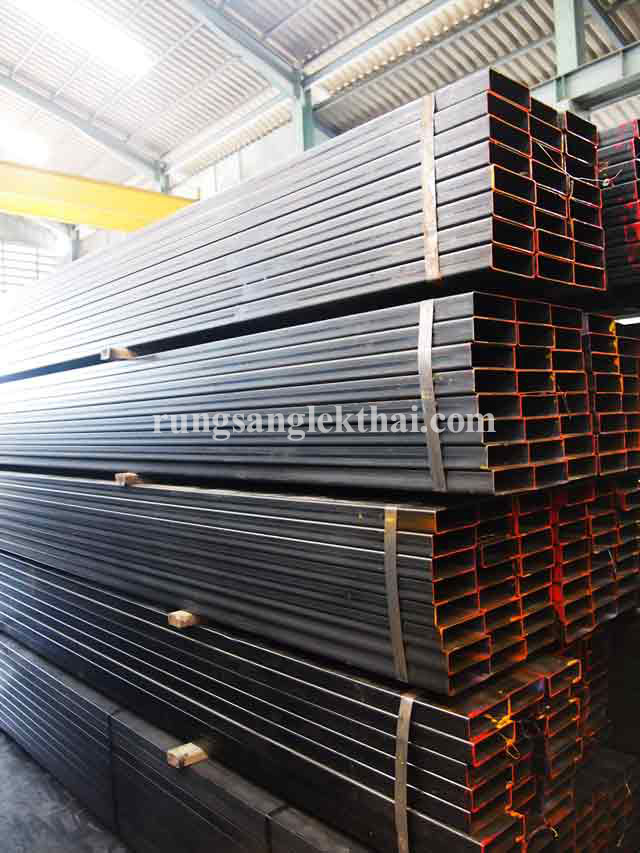 แป๊ปแบน (CARBON STEEL RECTANGULAR PIPES)แป๊ปแบน (CARBON STEEL RECTANGULAR PIPES) รุ่งแสงเหล็กไทย รุ่งแสงสตีล ฟังเจียอี้ ผลิตและจำหน่ายเหล็กทุกชนิด เหล็ก ขายเหล็ก ร้านเหล็ก ตะแกรงโรงสี ร้านขายเหล็ก ร้านจำหน่ายเหล็ก จำหน่ายเหล็ก เหล็กรูปพรรณ ค้าเหล็ก รับตัดเหล็กตามแบบทุกชนิด ตัดเหล็ก เหล็กโครงสร้าง เหล็กแผ่นซิงค์ เหล็กแผ่นลาย เหล็กแผ่นขาว ลวดตะแกรง แป๊บเหลี่ยม แป๊บกลมดำ แป๊ปเหลี่ยม แป๊ปกลมดำ เหล็กไอบีม เหล็กเอชบีม ท่อแสตนเลส เหล็กราง เหล็กเพลาขาว ลวดผูกเหล็ก ปั๊มน้ำมิตซูบิชิ เหล็กแผ่น ลวดเชื่อม ท่อกลมดำ แผ่นตะแกรงเหล็กฉีก ท่อเหล็กชุบสังกะสี เหล็กแผ่นดำ แป๊ปแบน แผ่นตะแกรง ราคาเหล็ก เหล็กฉาก ไวรเมท รางน้ำ ไอบีม เอชบีม เหล็กแบน เหล็กตัวซี เหล็กข้ออ้อย เหล็กเส้นกลม เหล็กรูปพรรณ เหล็กกล่อง เหล็กท่อดำ เหล็กสี่เหลี่ยมตัน เหล็กราคาถูก I-Beam H-Beam ท่อพีวีซี สแตนเลส อุปกรณ์ก่อร้าง สีกันสนิม TOA ฮาร์ดแวร์ ข้อต่องานประปา เหล็กก่อสร้าง สุพรรณบุรี อ่างทอง ชัยนาท สิงห์บุรี นนทบุรี เชียงใหม่ เชียงราย น่าน พะเยา แพร่ แม่ฮ่องสอน ลำปาง ลำพูน อุตรดิตถ์ ตาก นครสวรรค์ สุโขทัย นครปฐม กาญจนบุรี อยุธยา