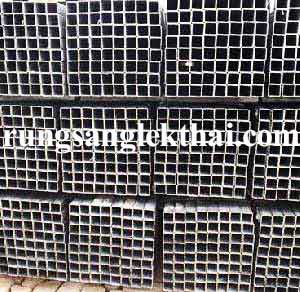 แป๊ปเหลี่ยม (CARBON STEEL SQUARE)แป๊ปเหลี่ยม (CARBON STEEL SQUARE) รุ่งแสงเหล็กไทย รุ่งแสงสตีล ฟังเจียอี้ ผลิตและจำหน่ายเหล็กทุกชนิด เหล็ก ขายเหล็ก ร้านเหล็ก ตะแกรงโรงสี ร้านขายเหล็ก ร้านจำหน่ายเหล็ก จำหน่ายเหล็ก เหล็กรูปพรรณ ค้าเหล็ก รับตัดเหล็กตามแบบทุกชนิด ตัดเหล็ก เหล็กโครงสร้าง เหล็กแผ่นซิงค์ เหล็กแผ่นลาย เหล็กแผ่นขาว ลวดตะแกรง แป๊บเหลี่ยม แป๊บกลมดำ แป๊ปเหลี่ยม แป๊ปกลมดำ เหล็กไอบีม เหล็กเอชบีม ท่อแสตนเลส เหล็กราง เหล็กเพลาขาว ลวดผูกเหล็ก ปั๊มน้ำมิตซูบิชิ เหล็กแผ่น ลวดเชื่อม ท่อกลมดำ แผ่นตะแกรงเหล็กฉีก ท่อเหล็กชุบสังกะสี เหล็กแผ่นดำ แป๊ปแบน แผ่นตะแกรง ราคาเหล็ก เหล็กฉาก ไวรเมท รางน้ำ ไอบีม เอชบีม เหล็กแบน เหล็กตัวซี เหล็กข้ออ้อย เหล็กเส้นกลม เหล็กรูปพรรณ เหล็กกล่อง เหล็กท่อดำ เหล็กสี่เหลี่ยมตัน เหล็กราคาถูก I-Beam H-Beam ท่อพีวีซี สแตนเลส อุปกรณ์ก่อร้าง สีกันสนิม TOA ฮาร์ดแวร์ ข้อต่องานประปา เหล็กก่อสร้าง สุพรรณบุรี อ่างทอง ชัยนาท สิงห์บุรี นนทบุรี เชียงใหม่ เชียงราย น่าน พะเยา แพร่ แม่ฮ่องสอน ลำปาง ลำพูน อุตรดิตถ์ ตาก นครสวรรค์ สุโขทัย นครปฐม กาญจนบุรี อยุธยา